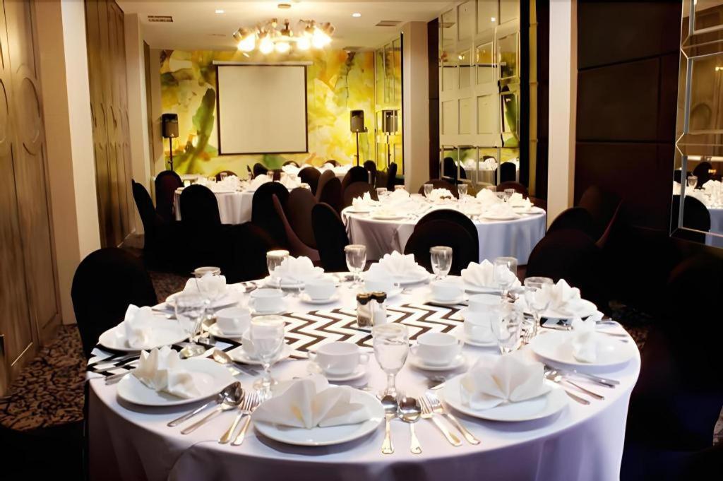 Couleur Hotel Cengkareng Jakarta Ngoại thất bức ảnh